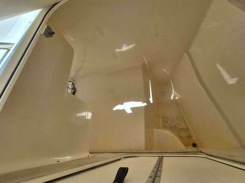 Voyager 33ft World Cat Yacht For Sale