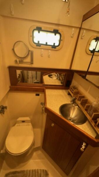 34' 2000 Mainship 34 Pilot