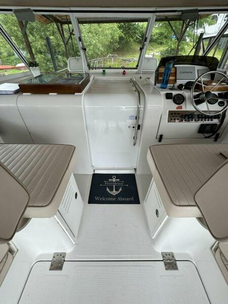 34' 2000 Mainship 34 Pilot