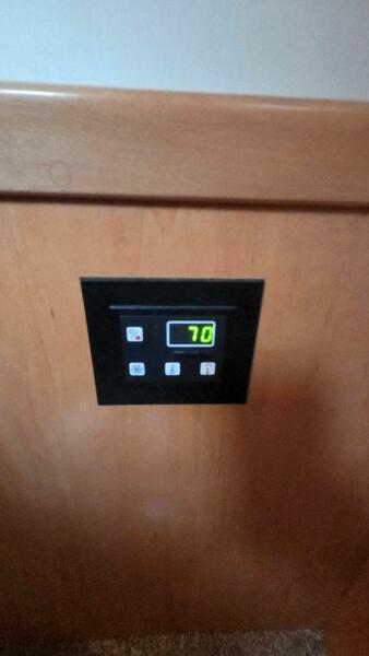 53' 1998 Navigator 5300