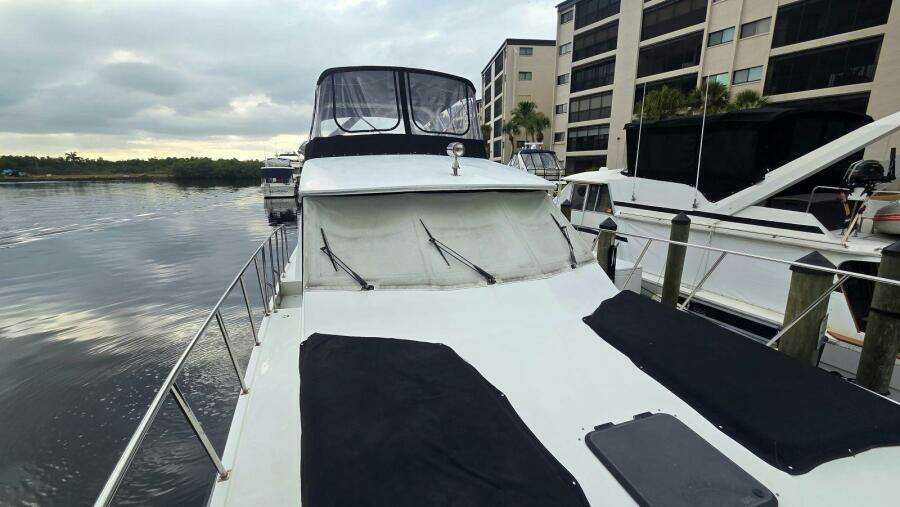 Toes in the Water 53ft Navigator Yacht For Sale