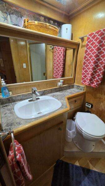 Toes in the Water 53ft Navigator Yacht For Sale