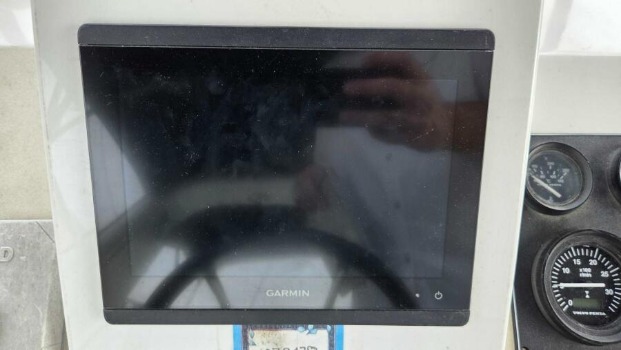 53' 1998 Navigator 5300