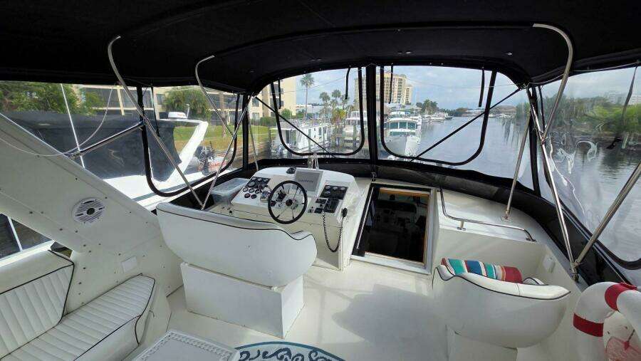 Toes in the Water 53ft Navigator Yacht For Sale