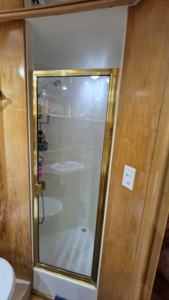 53' 1998 Navigator 5300