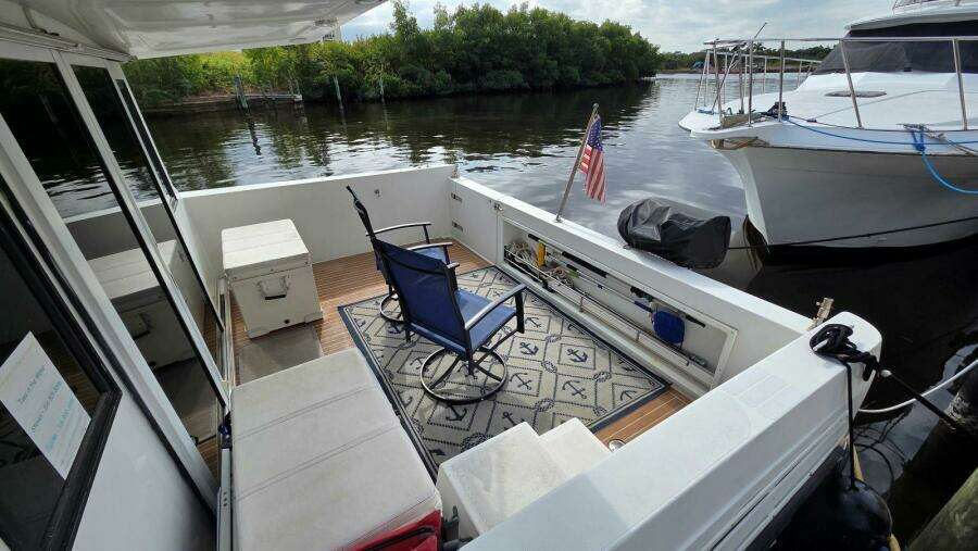 Toes in the Water 53ft Navigator Yacht For Sale