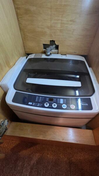 53' 1998 Navigator 5300