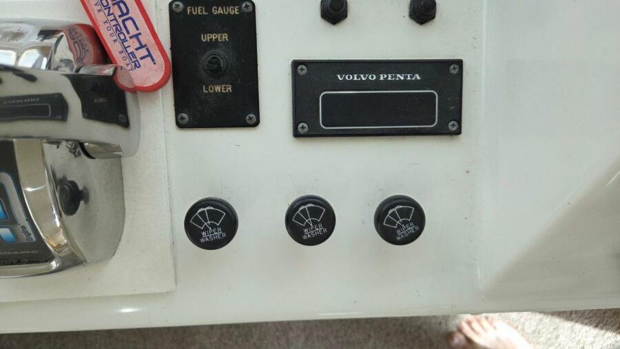 53' 1998 Navigator 5300