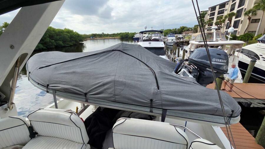 53' 1998 Navigator 5300