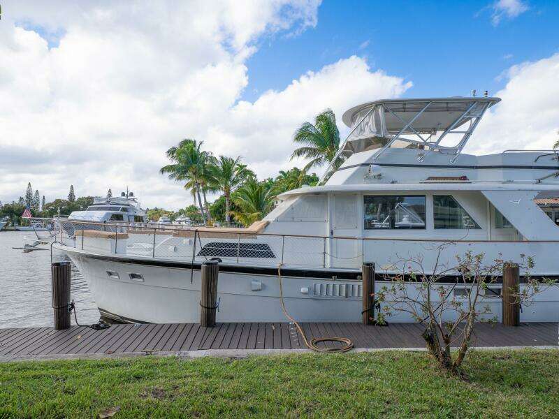 MasterPlan 58ft Hatteras Yacht For Sale