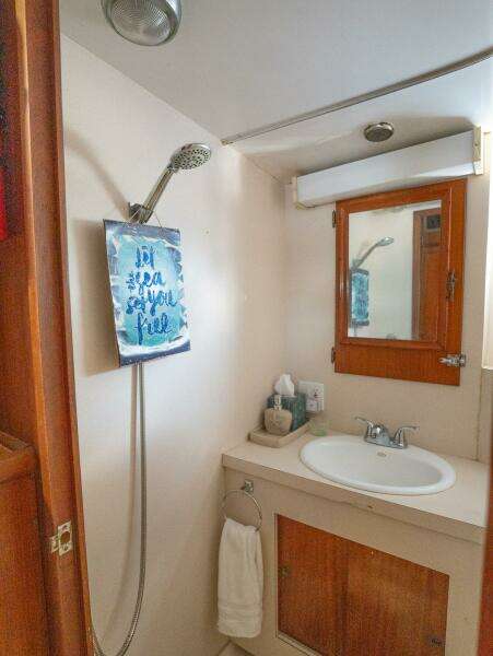 MasterPlan 58ft Hatteras Yacht For Sale