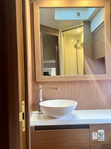 45' 2017 Beneteau Monte Carlo 4