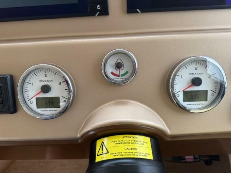 45' 2017 Beneteau Monte Carlo 4