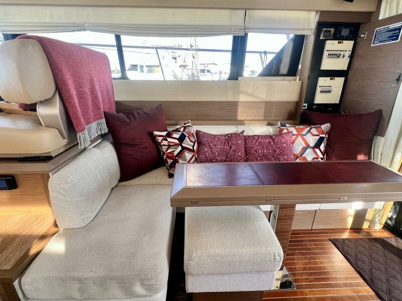 45' 2017 Beneteau Monte Carlo 4