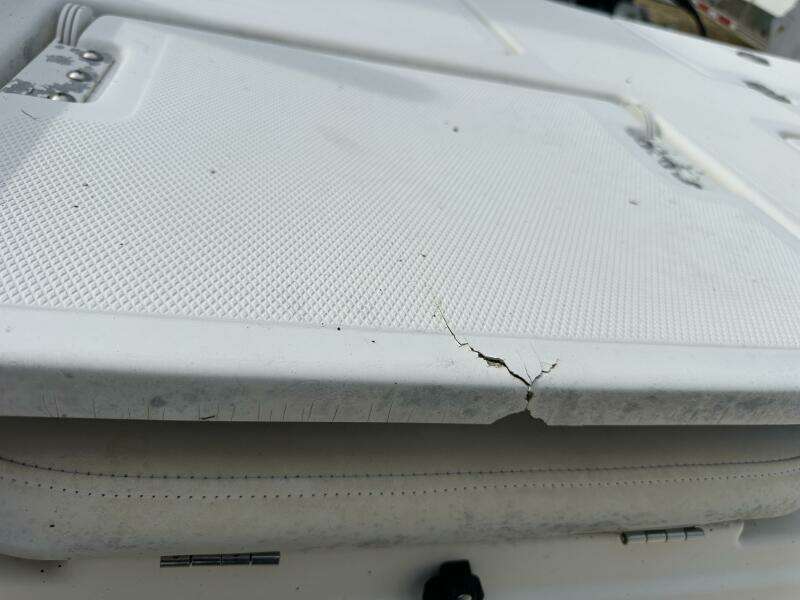 24ft NauticStar Yacht For Sale