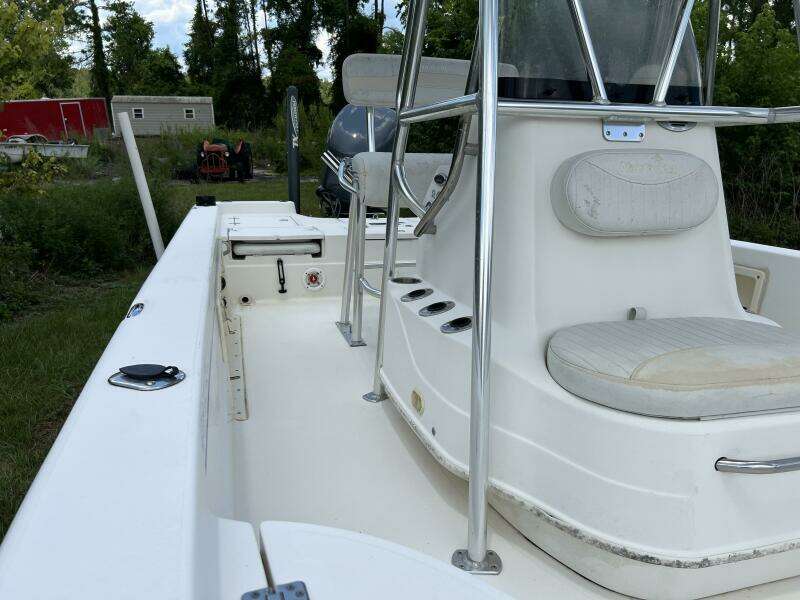 24ft NauticStar Yacht For Sale