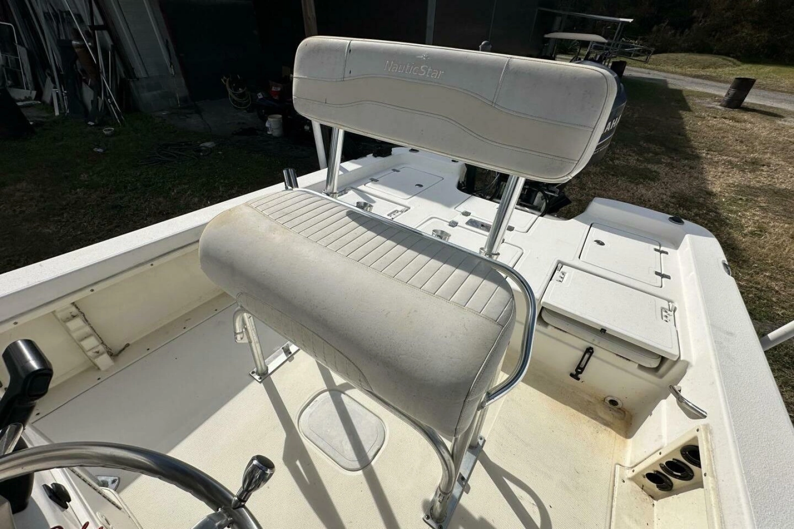 2008 NauticStar 2400 NauticBAY