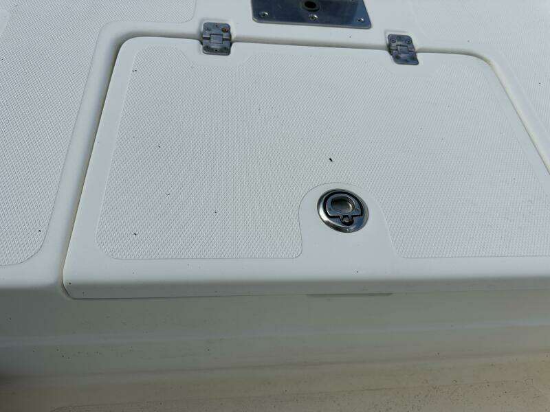 24ft NauticStar Yacht For Sale