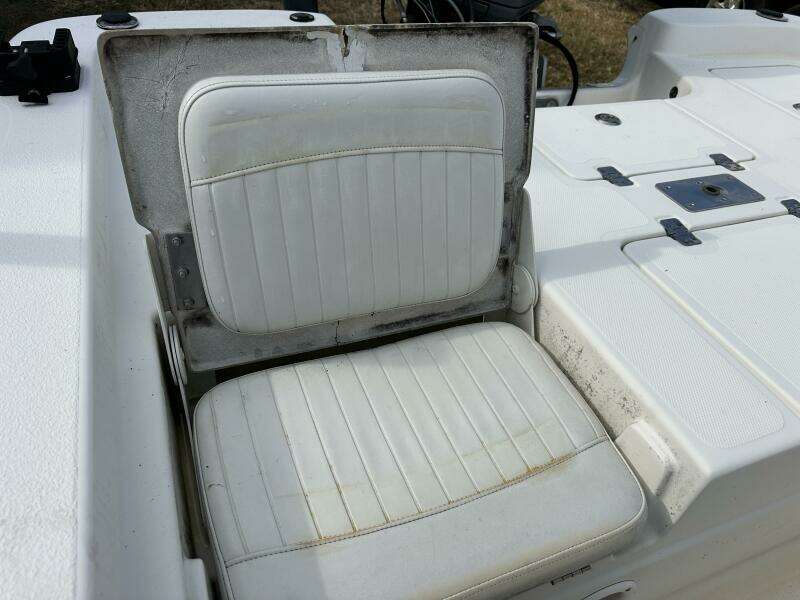 24ft NauticStar Yacht For Sale