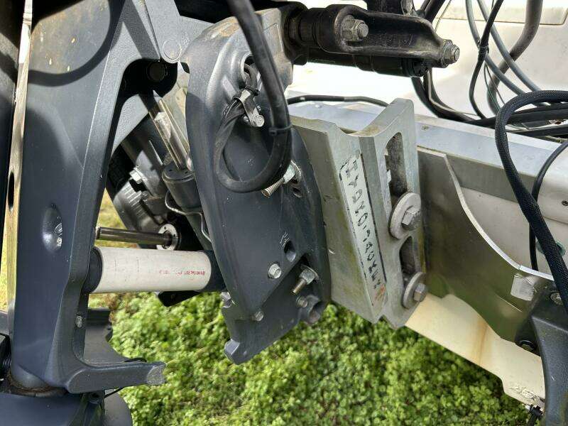 24ft NauticStar Yacht For Sale