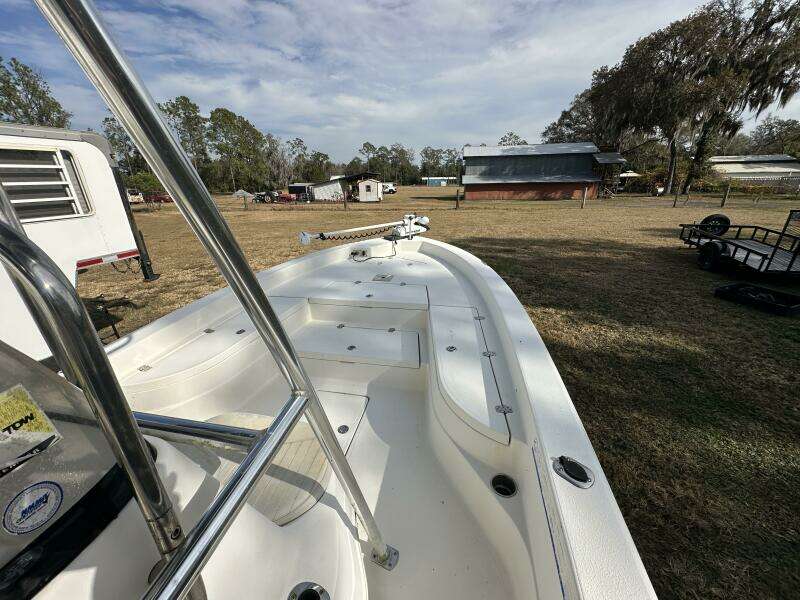 24ft NauticStar Yacht For Sale
