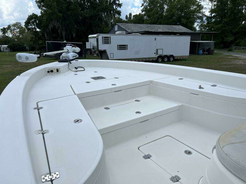 24ft NauticStar Yacht For Sale