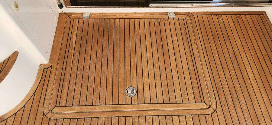 Different Drummer 50ft Viking Princess Yacht For Sale