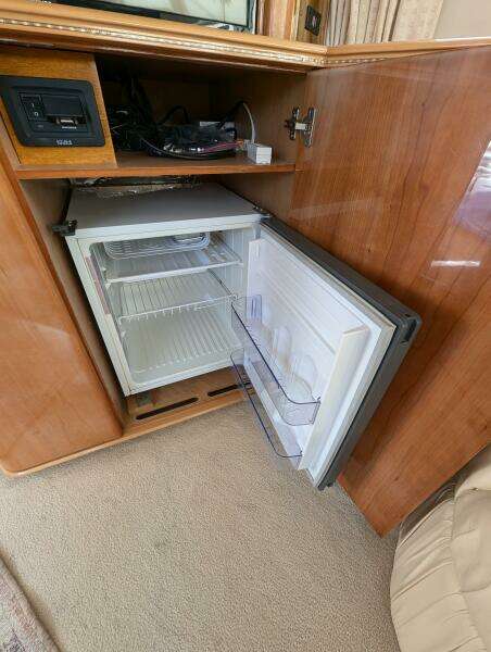 Different Drummer 50ft Viking Princess Yacht For Sale