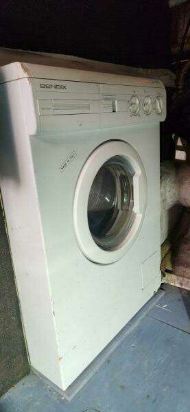 Different Drummer 50ft Viking Princess Yacht For Sale