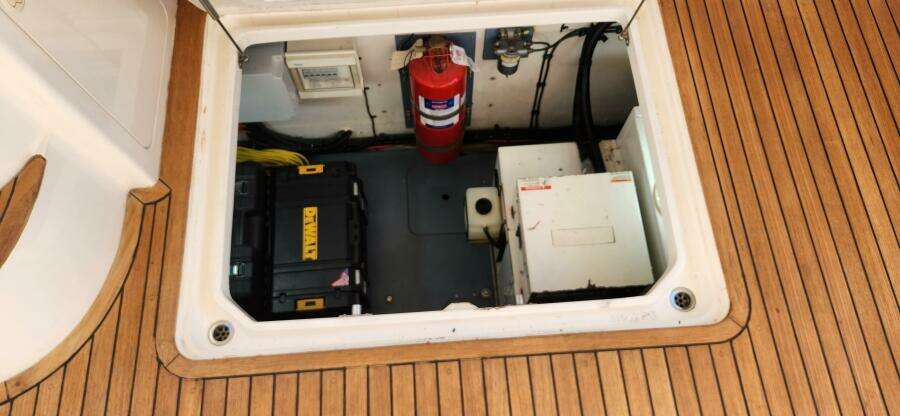 Different Drummer 50ft Viking Princess Yacht For Sale