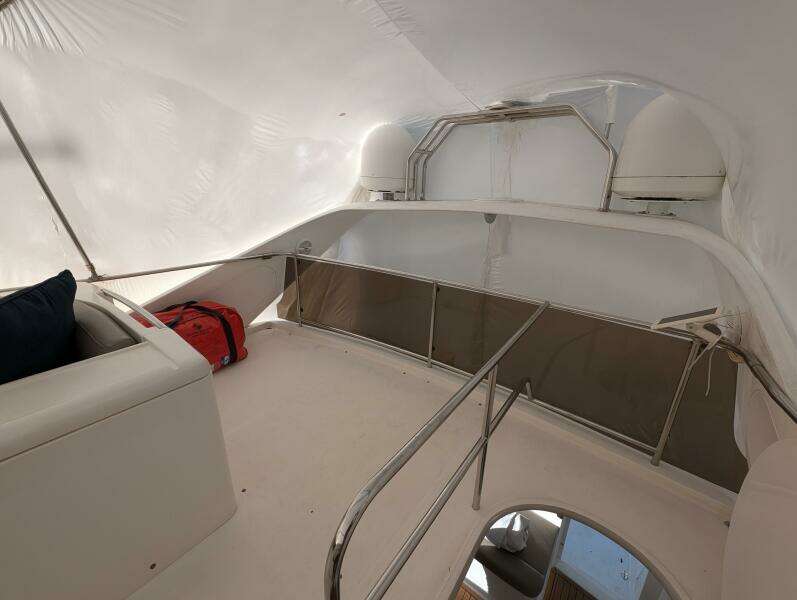 Different Drummer 50ft Viking Princess Yacht For Sale