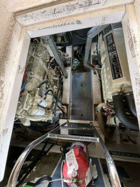 Different Drummer 50ft Viking Princess Yacht For Sale