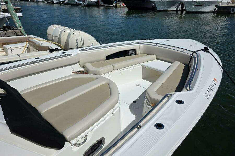 36ft Boston Whaler Yacht For Sale