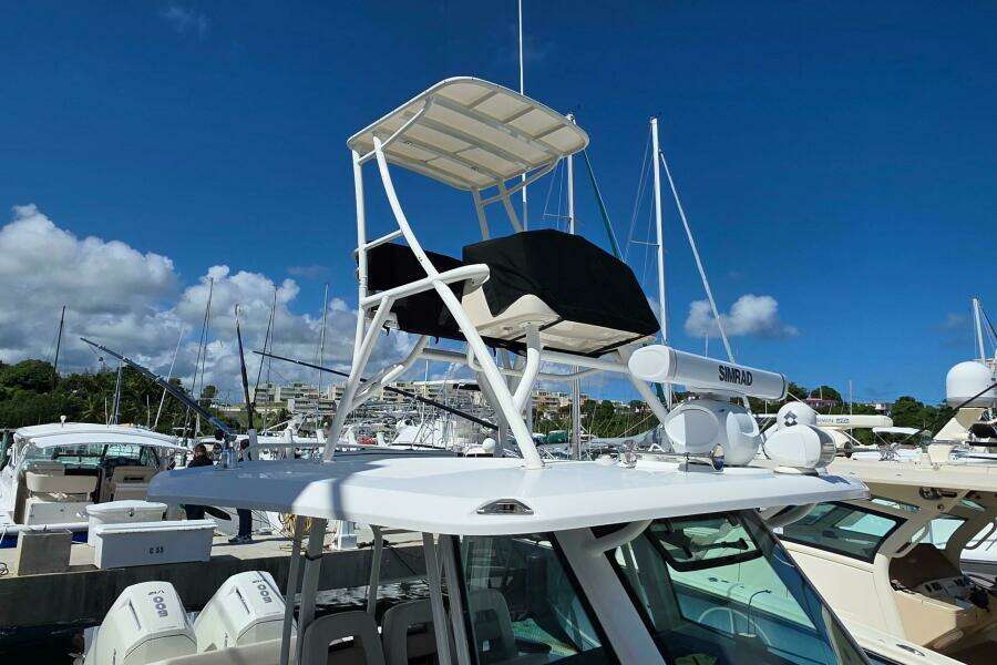 36ft Boston Whaler Yacht For Sale