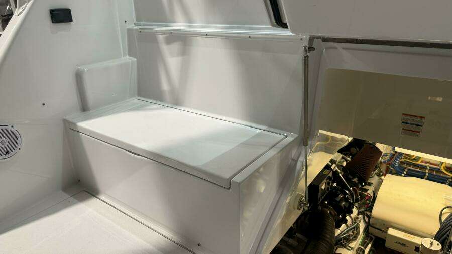 Start Me Up 45ft Hatteras Yacht For Sale