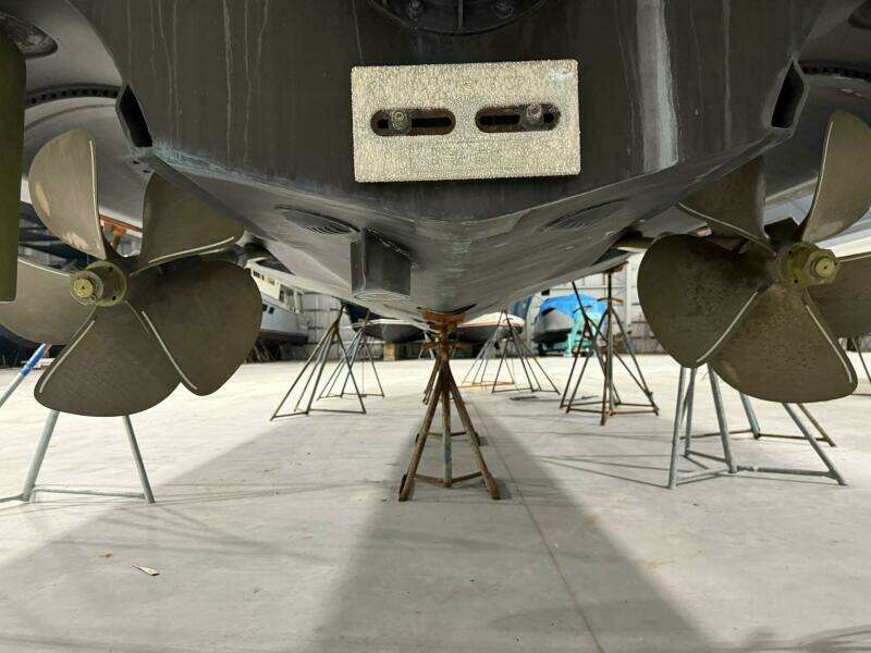 Start Me Up 45ft Hatteras Yacht For Sale