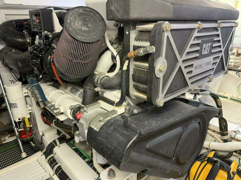 Start Me Up 45ft Hatteras Yacht For Sale