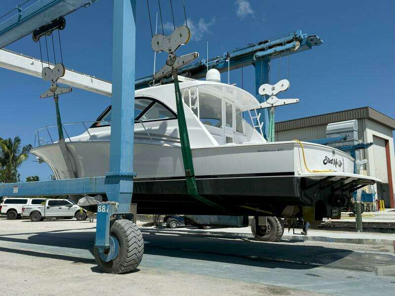 Start Me Up 45ft Hatteras Yacht For Sale
