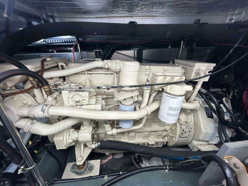 Contentment 44ft Carver Yacht For Sale