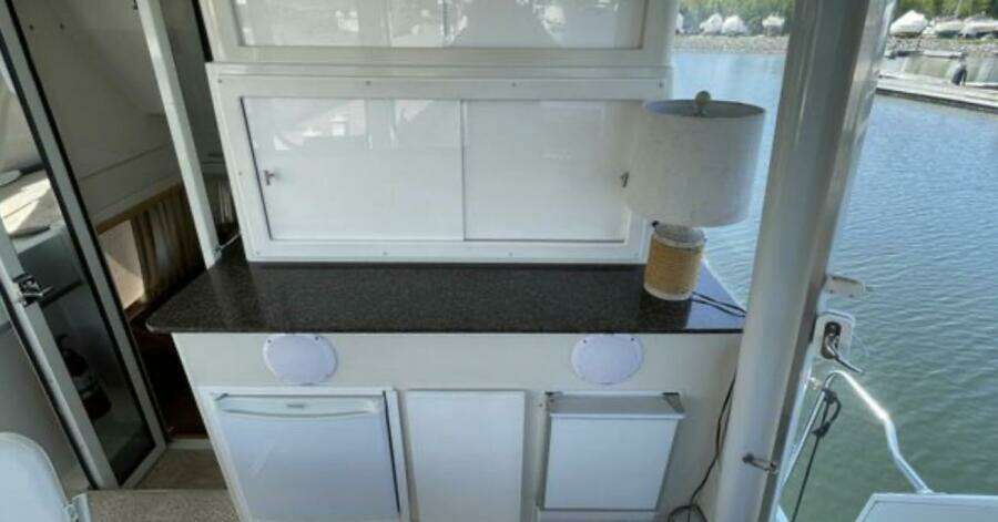 Contentment 44ft Carver Yacht For Sale