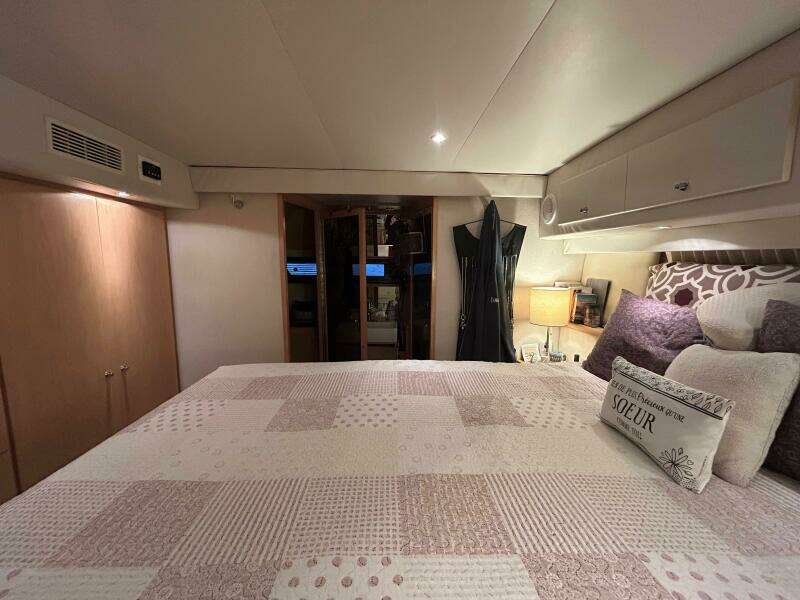 Contentment 44ft Carver Yacht For Sale