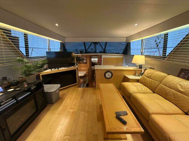 Contentment 44ft Carver Yacht For Sale