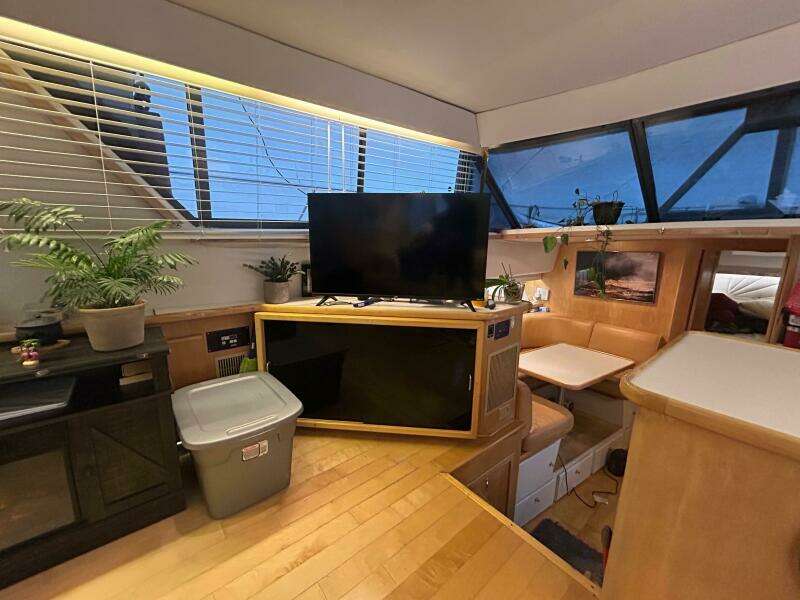 Contentment 44ft Carver Yacht For Sale