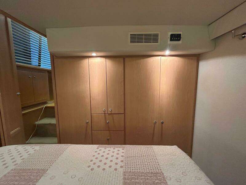 Contentment 44ft Carver Yacht For Sale