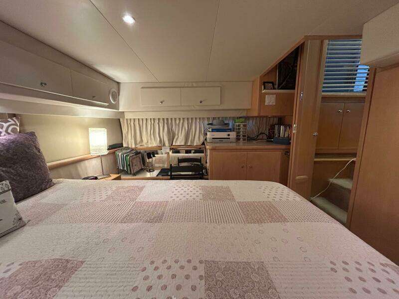 Contentment 44ft Carver Yacht For Sale
