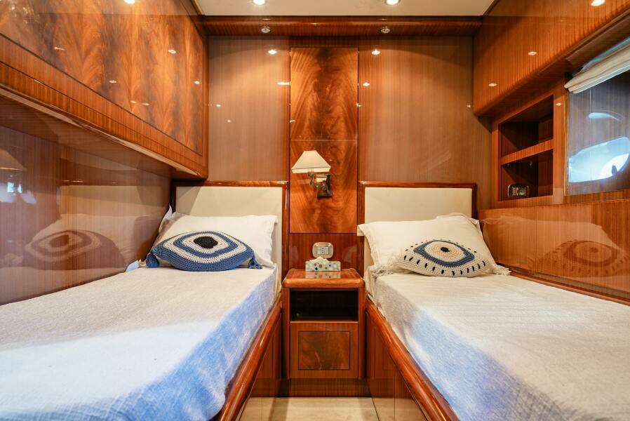 CLARITA 85ft Leopard Yacht For Sale