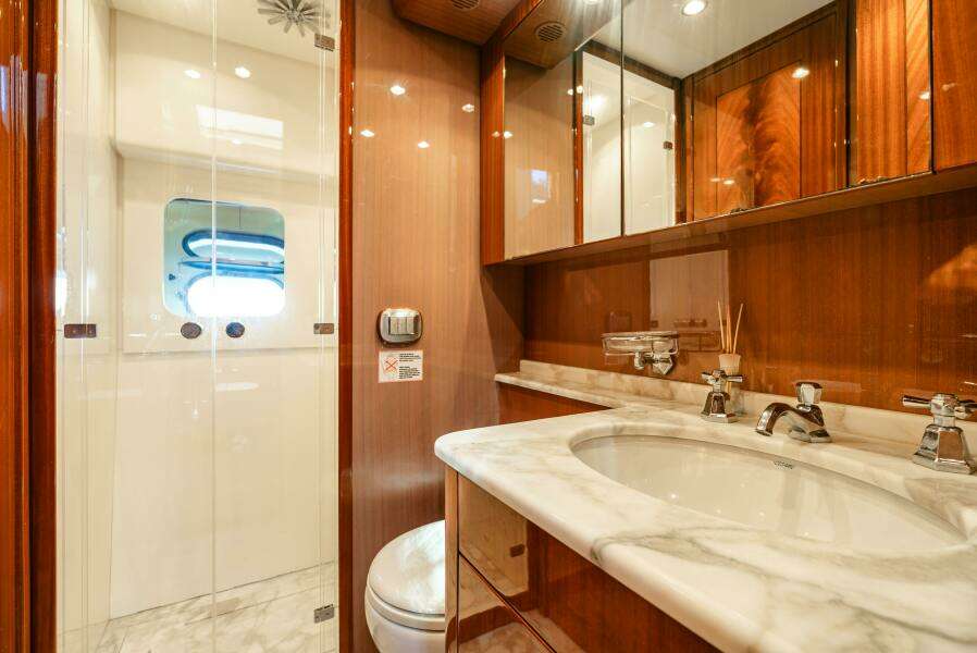 CLARITA 85ft Leopard Yacht For Sale