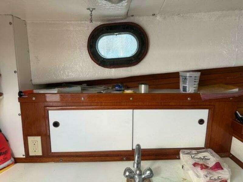 32ft Jarvis Newman Yacht For Sale