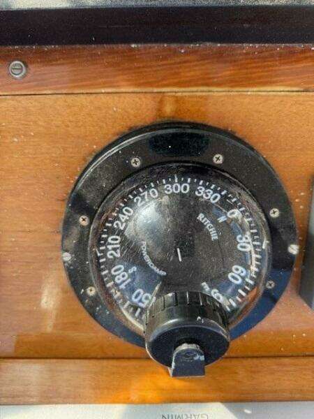 32ft Jarvis Newman Yacht For Sale