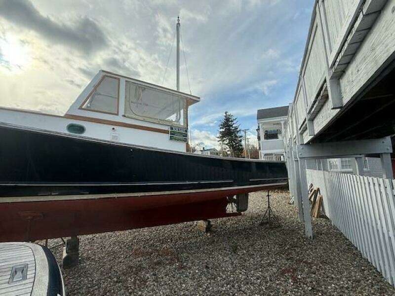 32ft Jarvis Newman Yacht For Sale